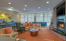 Courtyard By Marriott Salisbury